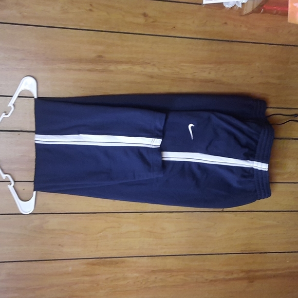 Nike Basketball Dri-Fit Sweat Pants - Picture 2 of 3